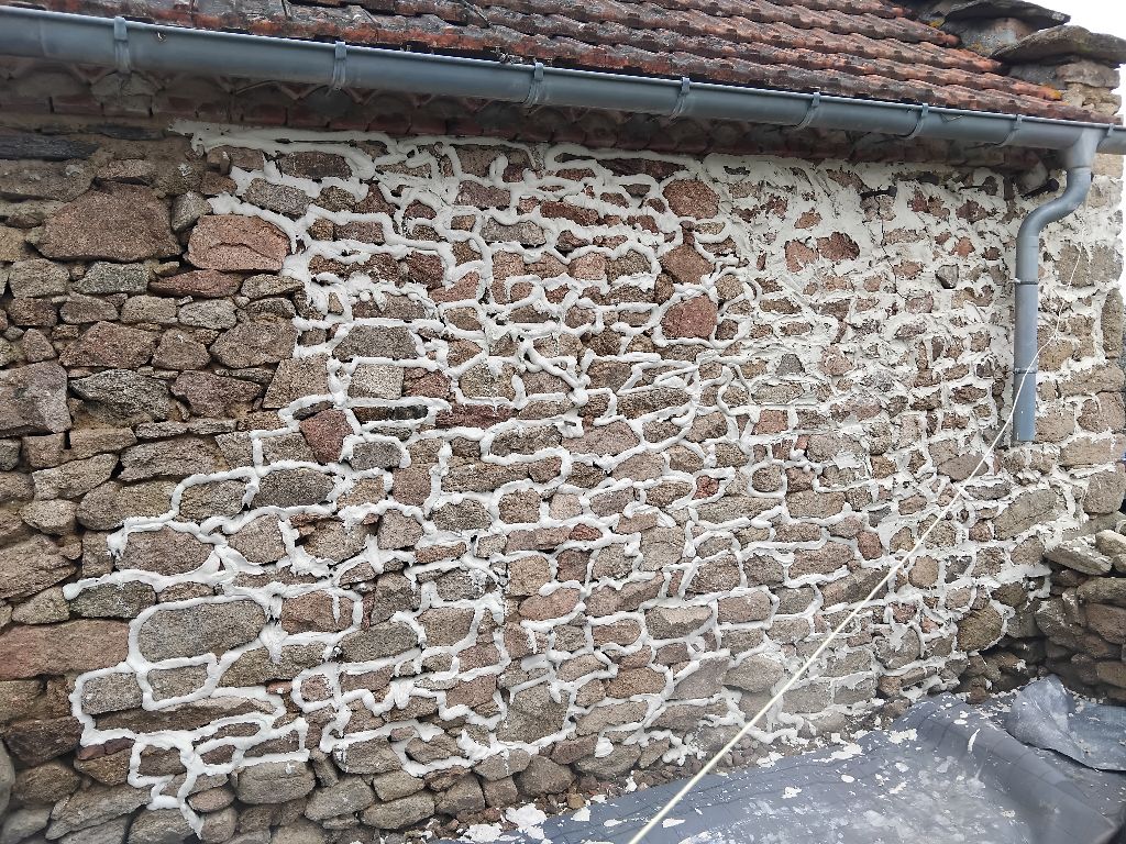 Rejointoiement pierre